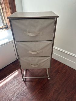 Dresser