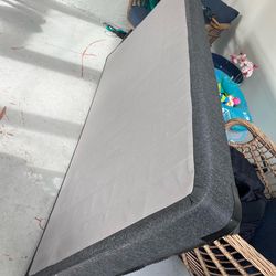 king side bed box spring 2 pieces