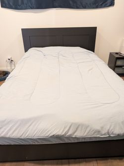 Free queen size bed frame