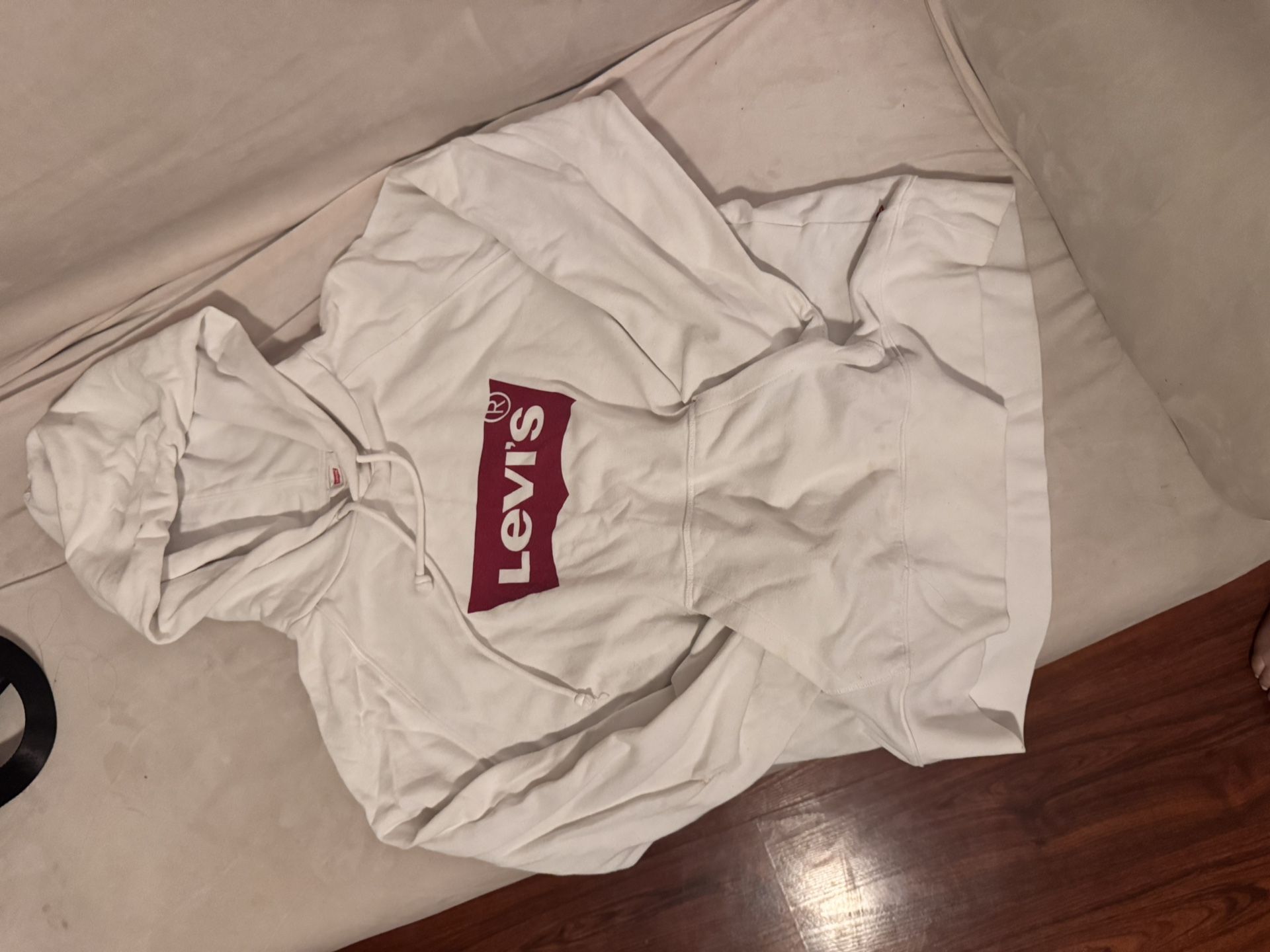 Women’s Hoodie Levi’s Size Medium