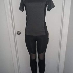 New Women's 2 Piece Set Size S/M