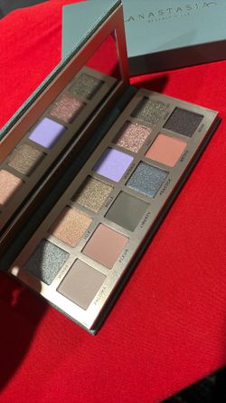 Anastasia Beverly Hills 