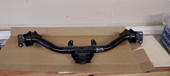Original 2020 Chevrolet Rear Trailer Hitch  Oem (contact info removed)6