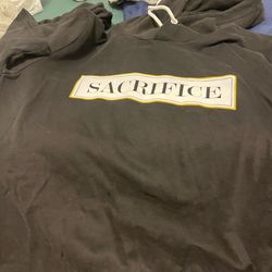 ⸻  🔥 Short Title Options: 	•	Black “SACRIFICE” Hoodie S–L 	•	Streetwear Hoodie – Black “SAC