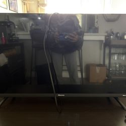 Hisense ROKU TV