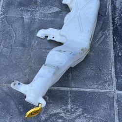 Windshield Washer Fluid Reservoir – OEM Mopar ((contact info removed)9AF)