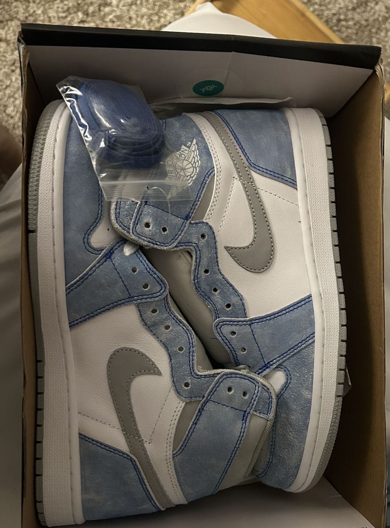 jordan 1 hyper royal size 10