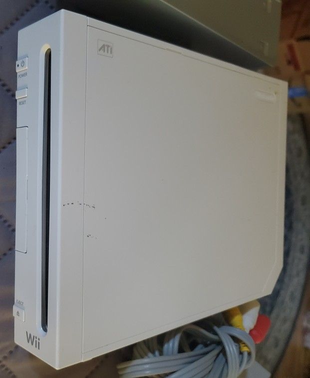 Wii White Console - Complete With Remotes, Cords & Games