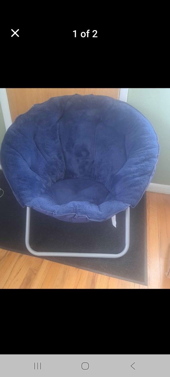Soft Faux-Fur Padded Moon Round Saucer Chair