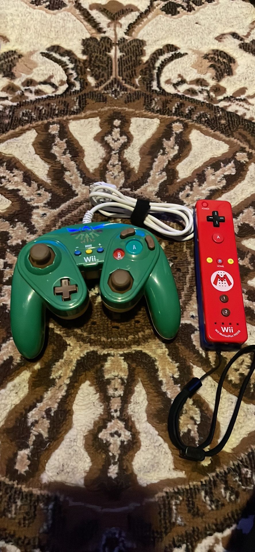 Wii Mario Controller And Wii  Zelda Wired Fight Pad 085-006 Zelda Green Link