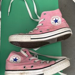Converse All Star Shoes Youth Size 13.5 Pink