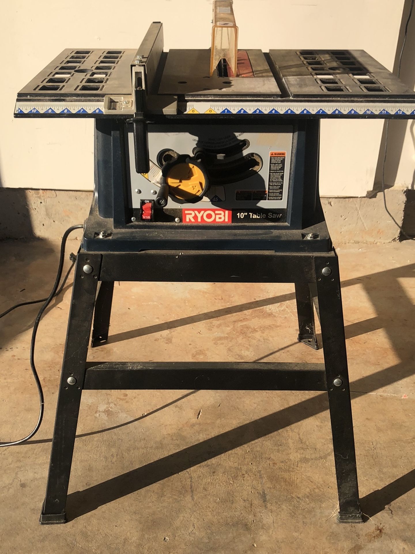 Ryobi 10in Table Saw *READ DESCRIPTION*