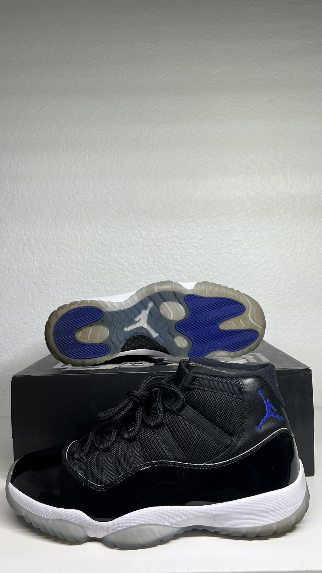 Jordan 11 Space Jam
