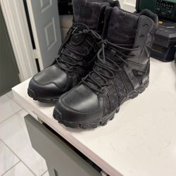 Rebook Military/security Boots