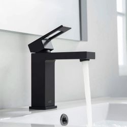 Single-Hole Single-handle Bathroom Faucet black F34 Bl 