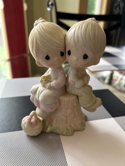Precious Moments, Love One Another 1979 Figurine….Mint! Like New! Collectors item