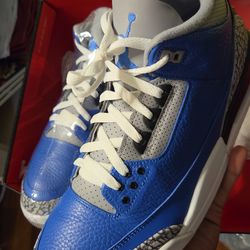 Jordan 3 "Varsity Royal Cement"