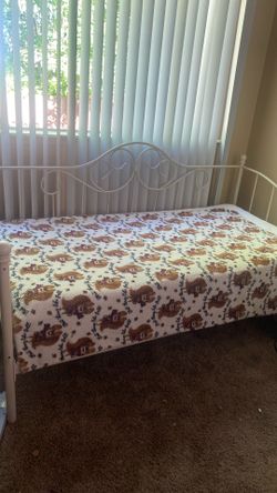 Day bed for free