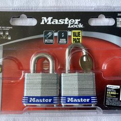 TWO (2) Master Locks 🔐 with Key / Outdoor Padlock 3/4 in 19mm X 1 9/16 in 40mm Open Box (Still New, Never Used)