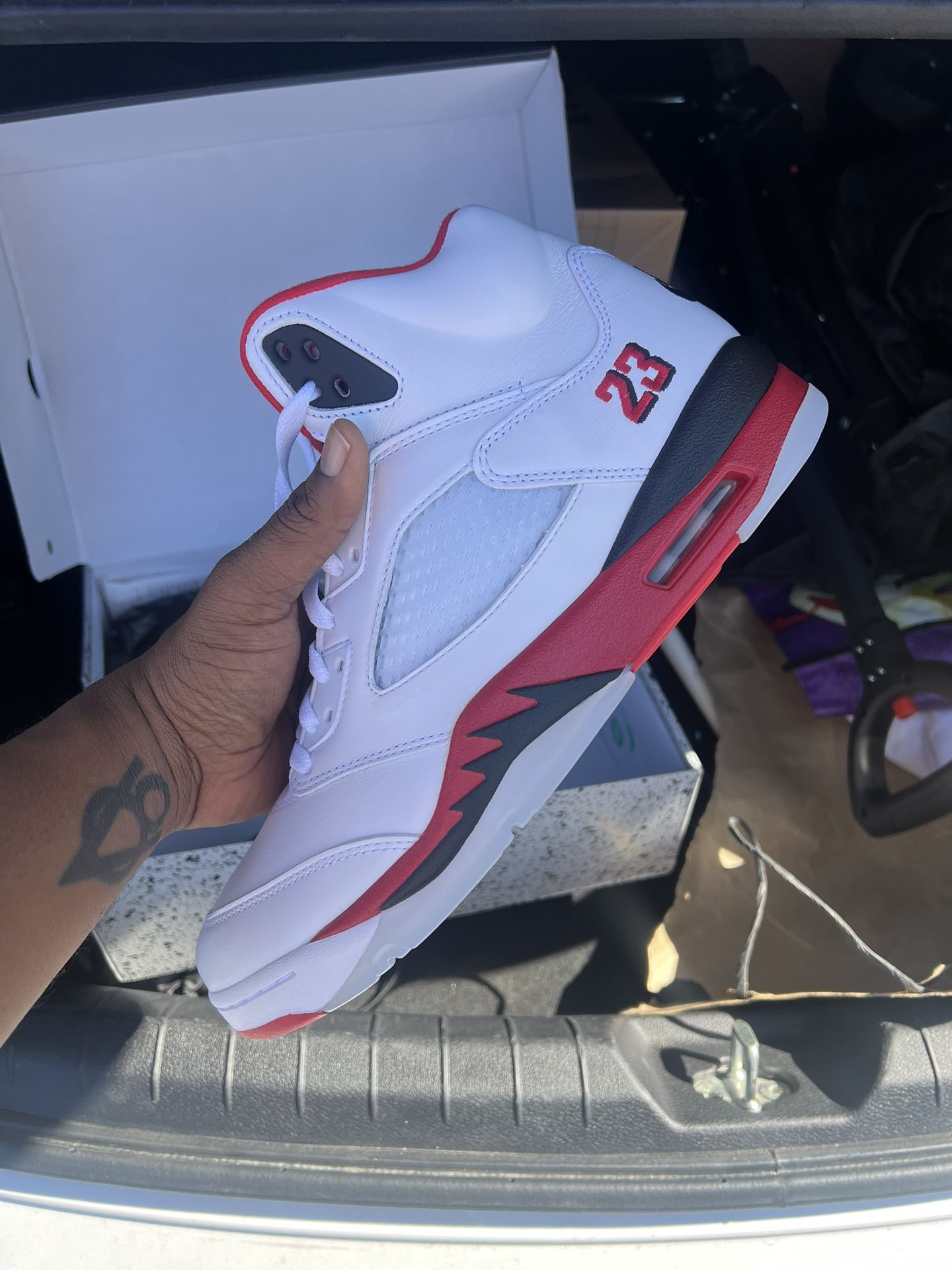 DS Size 11.5 Jordan 5 Fire Red (2025)