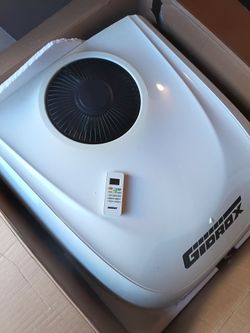Gidrox Rooftop Air Conditioner with Remote New in box
