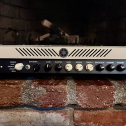 Yamaha THR100H Guitar Amp ahead