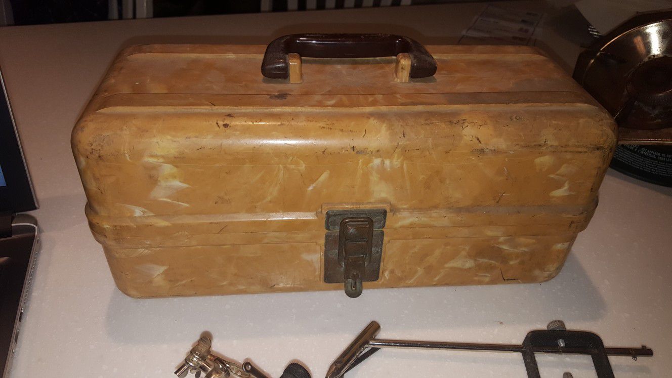 Bake a lite Tackle Box 1940s Plus...