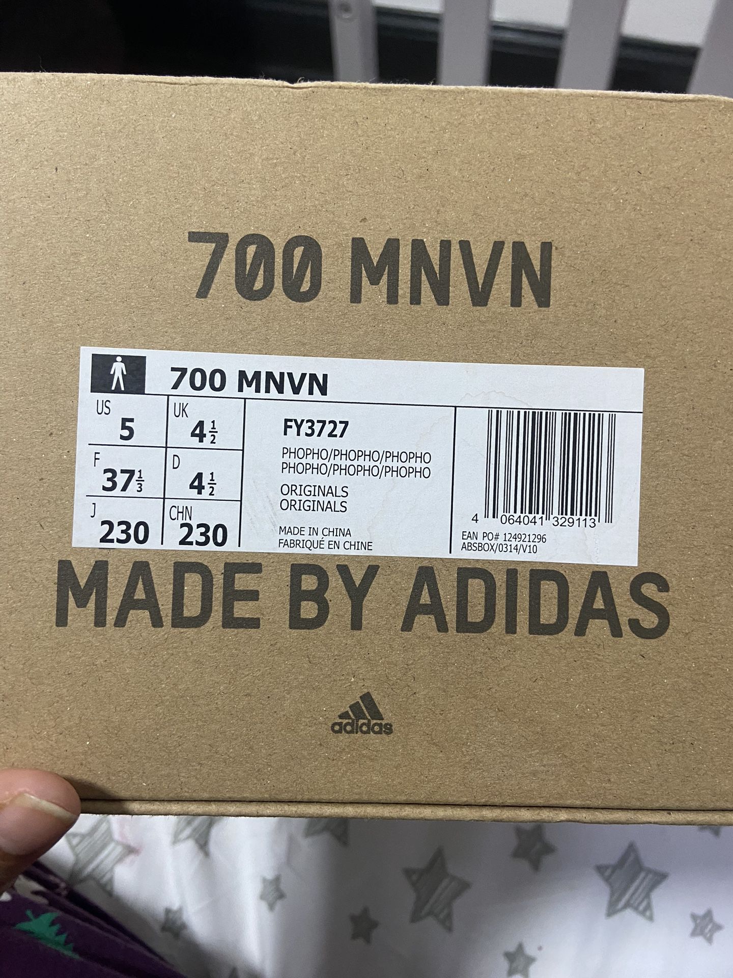 700 MNVN Yeezys
