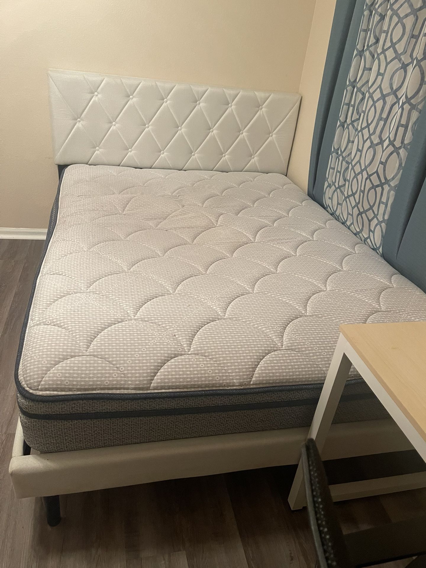 Bed frame And Mattress 