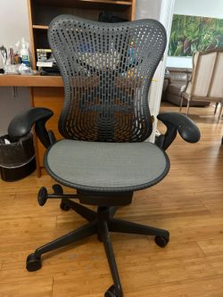Herman Miller Mirra Office Chair