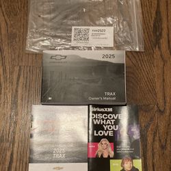 *FOR SALE*BRAND NEW Chevrolet TRAX Factory Owners Manual Full Set*OEM*