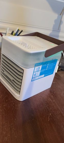 4 Chillwell Tabletop A/C Devices 
