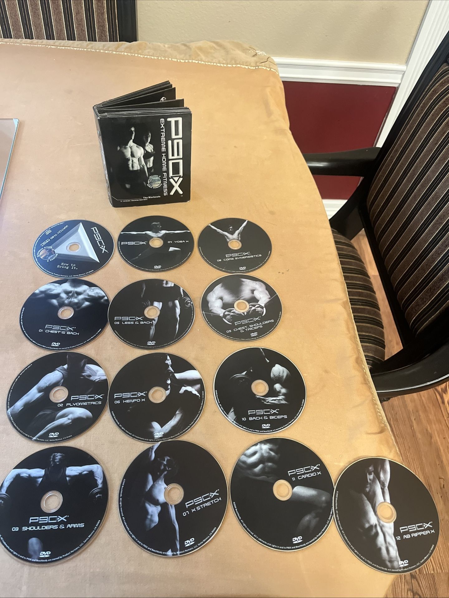 P90X Extreme Home Fitness The Workouts Complete 12+Bonus Discs DVD Setting