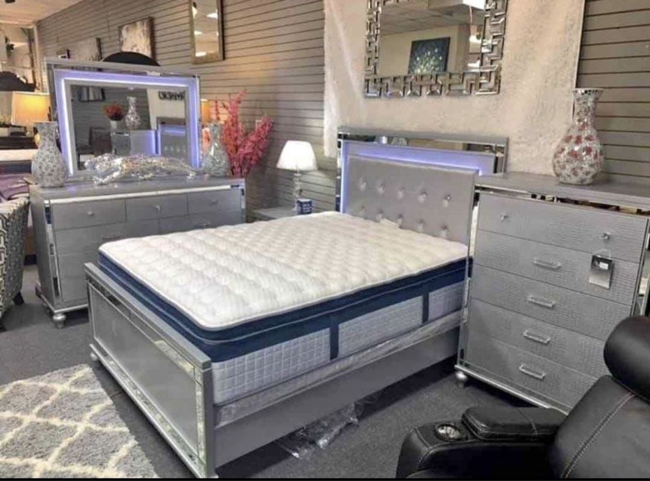 Brand New Luxury 5 Pc Bedroom Set $1699