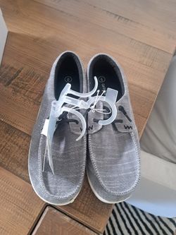 boys new shoes Size 6