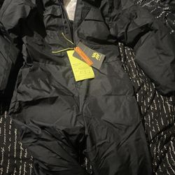 All in motion kids snow bodysuit size : 6/7 