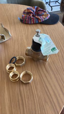New zurn pressure reducing valve nr3xl 1”
