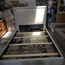 Queen Size Bed Frame 