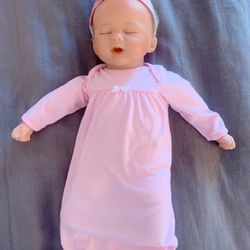 Re-Born Baby Girl Doll. 
