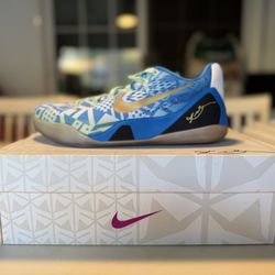 Kobe 9 EM Hyper Cobalt Size 8.5 New