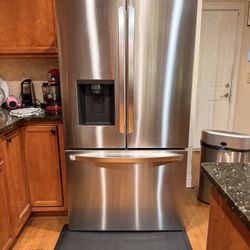 Lg French Door Refrigerator 