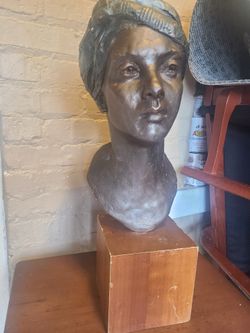 beautiful sculpture for your home