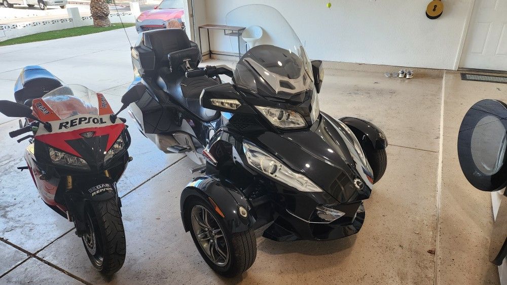 2010 Can Am SPYDER RT