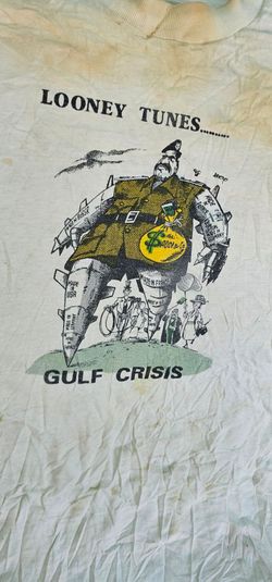 Vintage Looney Tunes "Gulf Crisis" t-shirt Operation Desert Shield '90s XL Fair