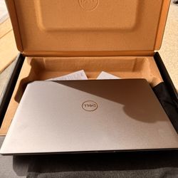 🔥 FOR SALE: Dell Latitude 7000 – 14” Laptop – Intel Core Ultra 5 – 16GB RAM – 256GB SSD – Titan Gray 🔥