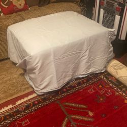 Castro Convertible OTTOMAN/ TWIN BED….. Like New Condition 