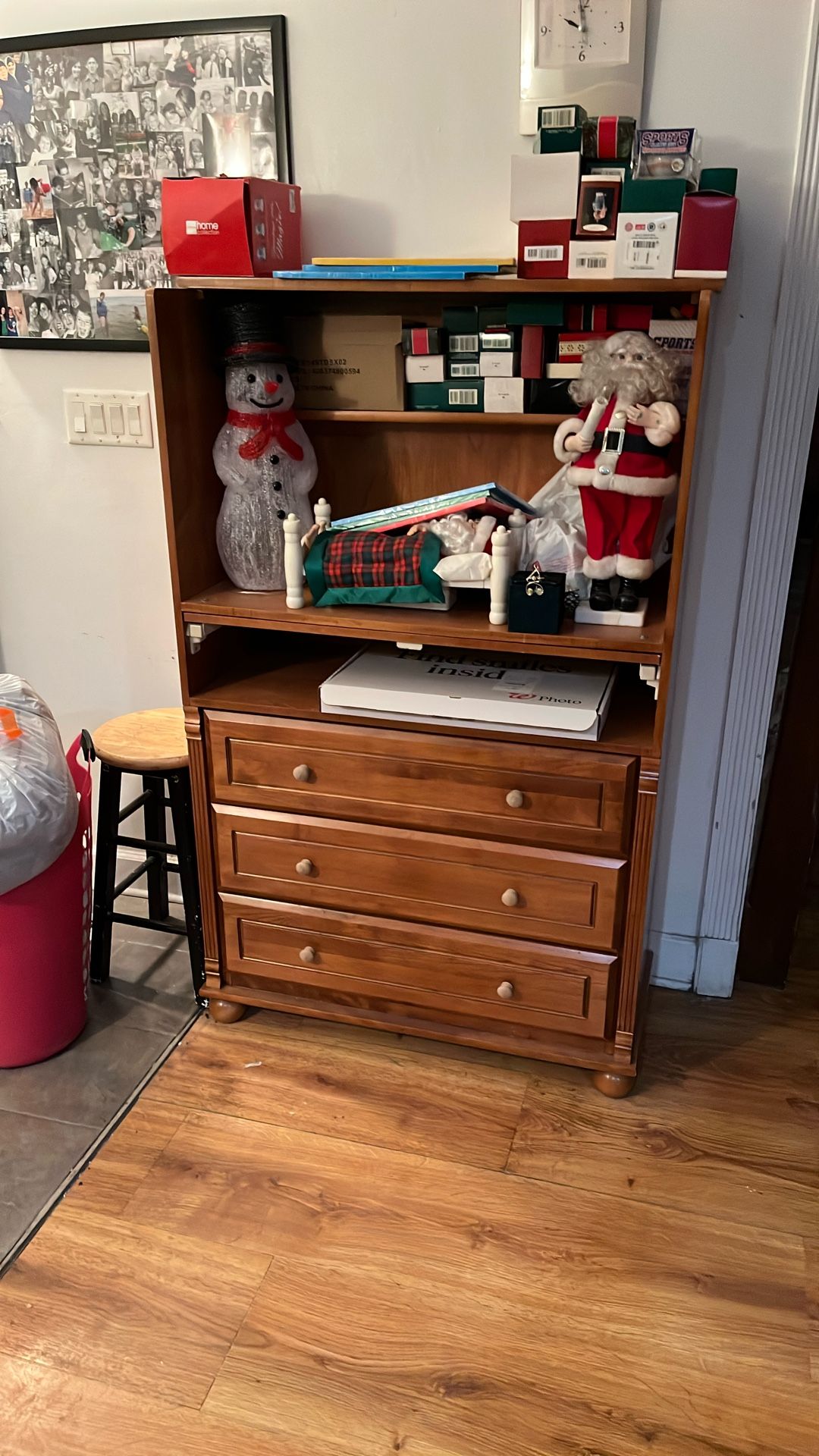 Dresser 38x18