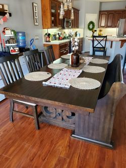 Dining Table Set