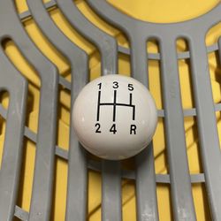15-23’ Mustang White Hurst 6-Speed Shifter Knob
