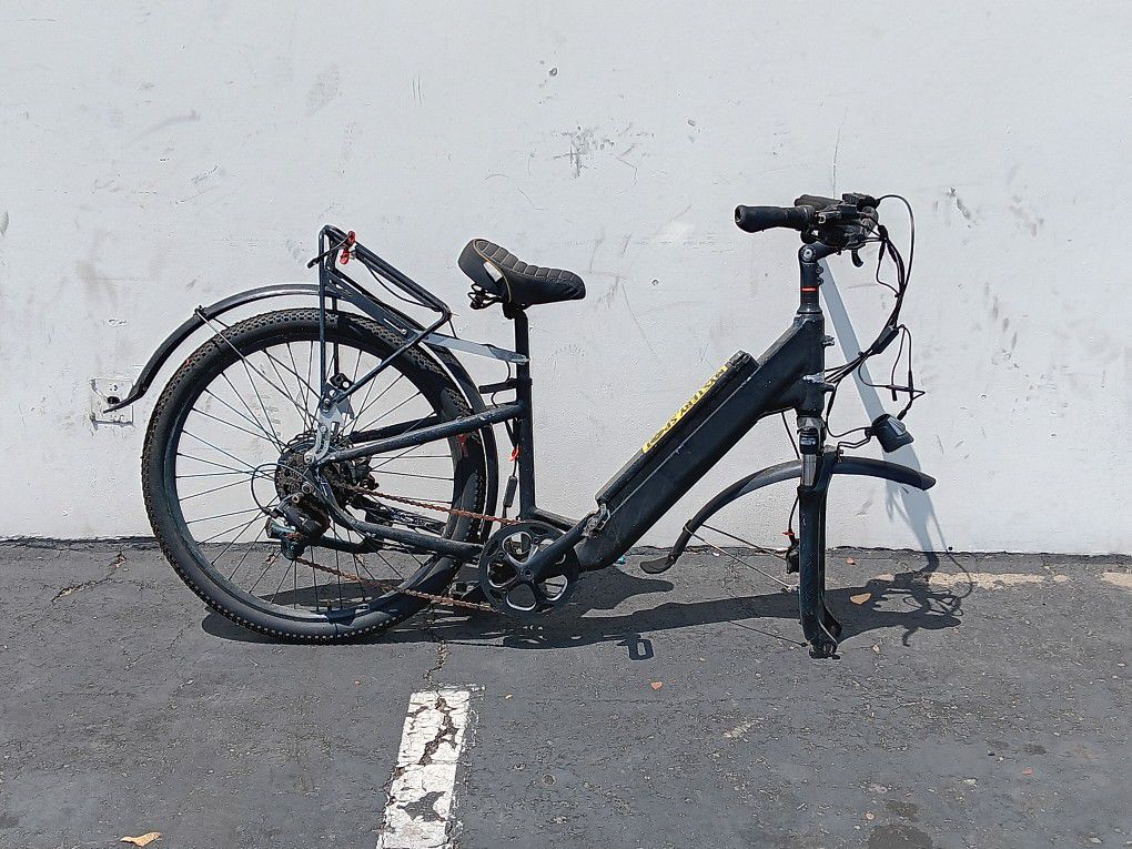Rad Power E Bike - For Parts $160 Firm 